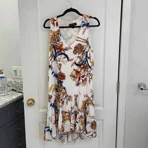 Karen Kane sleeveless floral v-neck dress